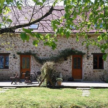 Gite Du Sorbier Le Chalard Екстер'єр фото